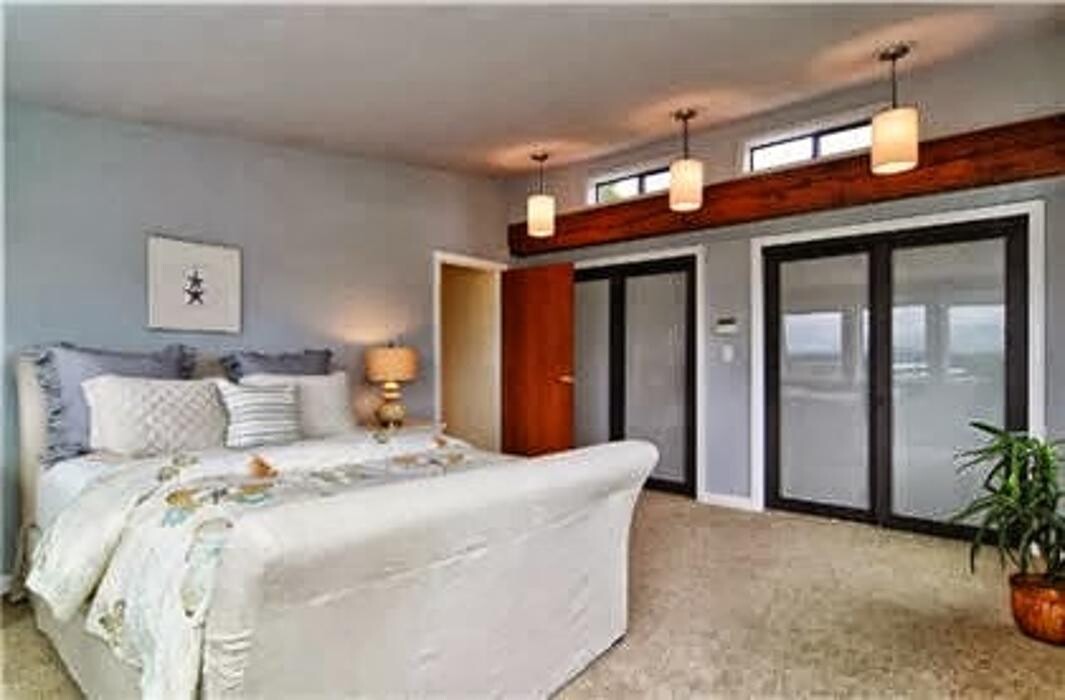 Images CertaPro Painters of Seattle, WA