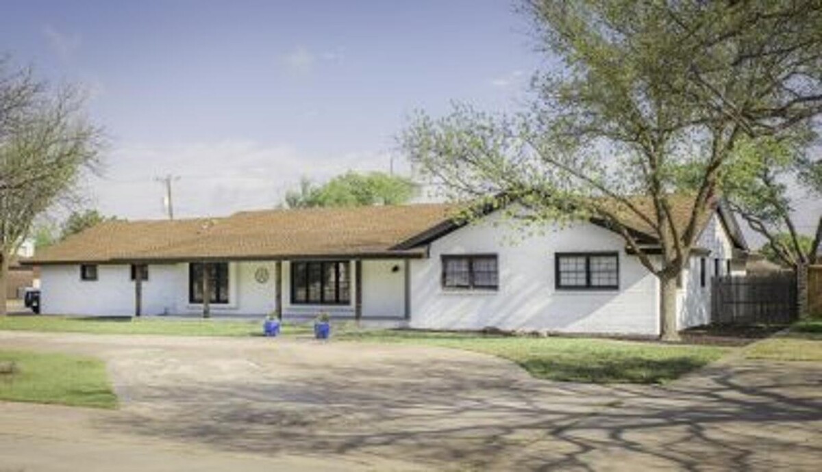 Images CertaPro Painters of Lubbock, TX