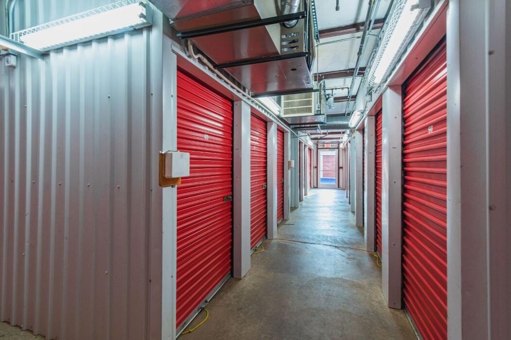 Images National Mini Storage of Gull Road