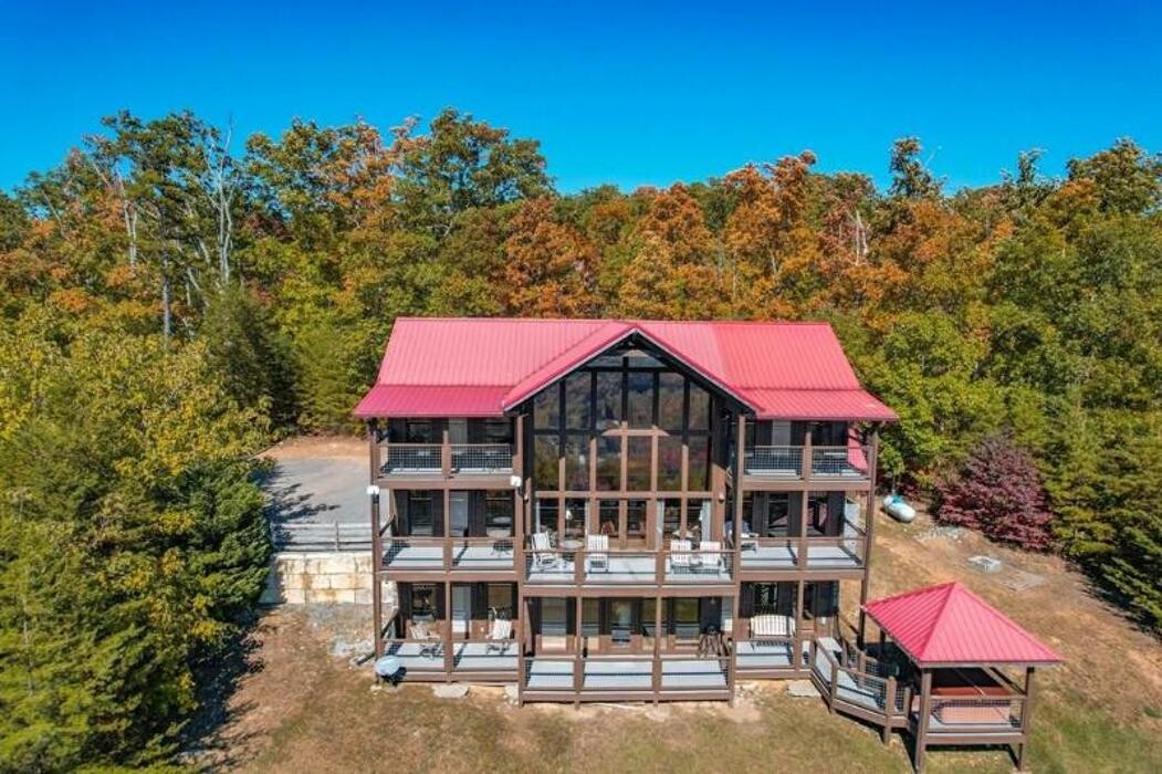 Images Mountain Realty Group