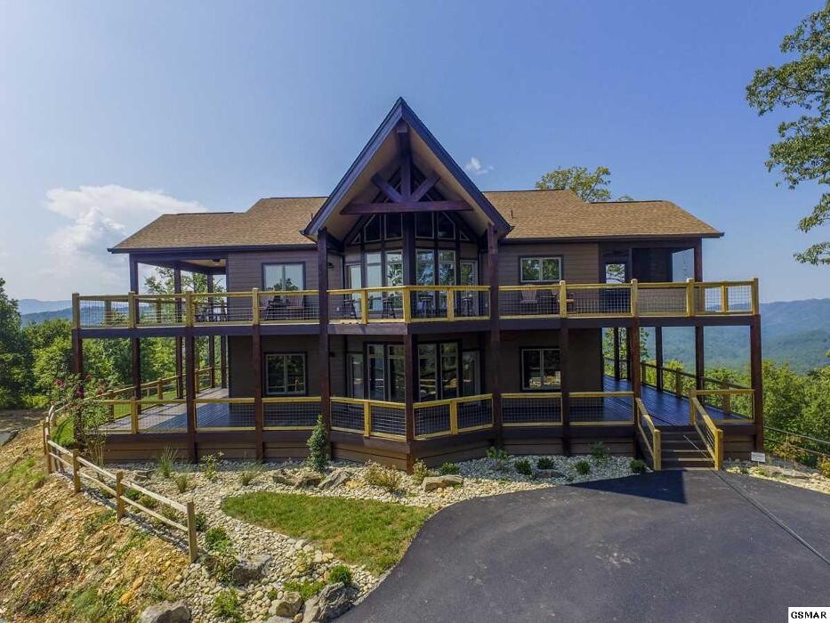 Images Mountain Realty Group