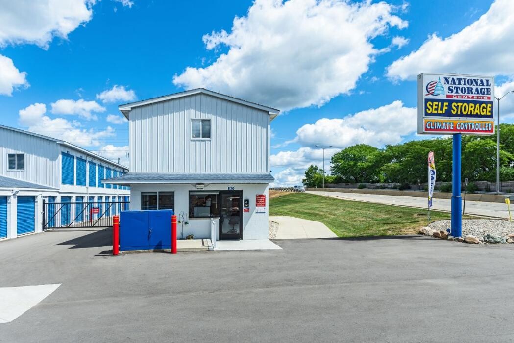 Images National Storage Centers - Bloomfield East