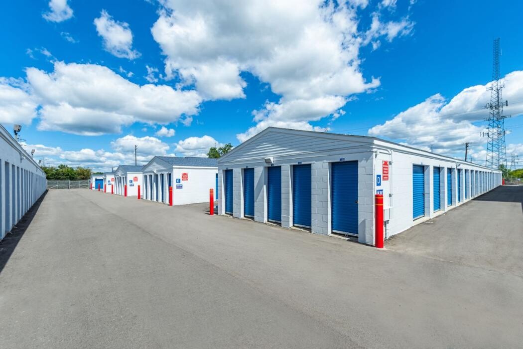 Images National Storage Centers - Bloomfield East