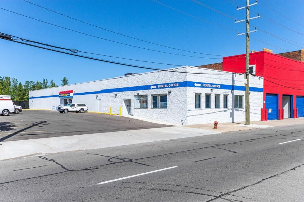 Images National Storage Centers - Oakman Detroit