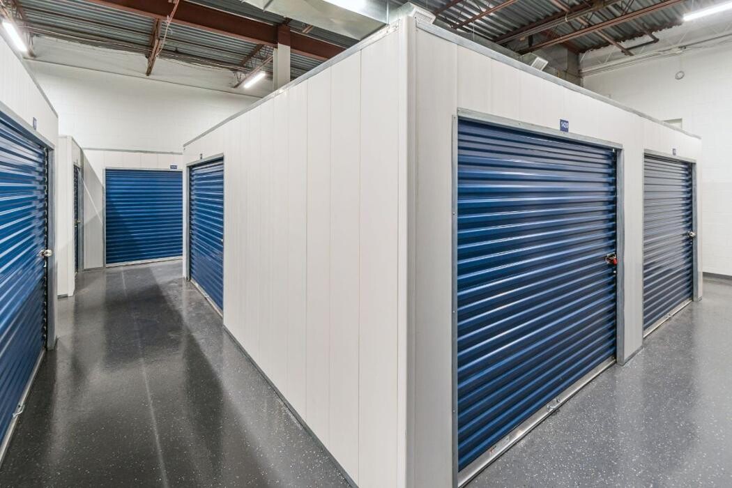 Images National Storage Centers - Oakman Detroit