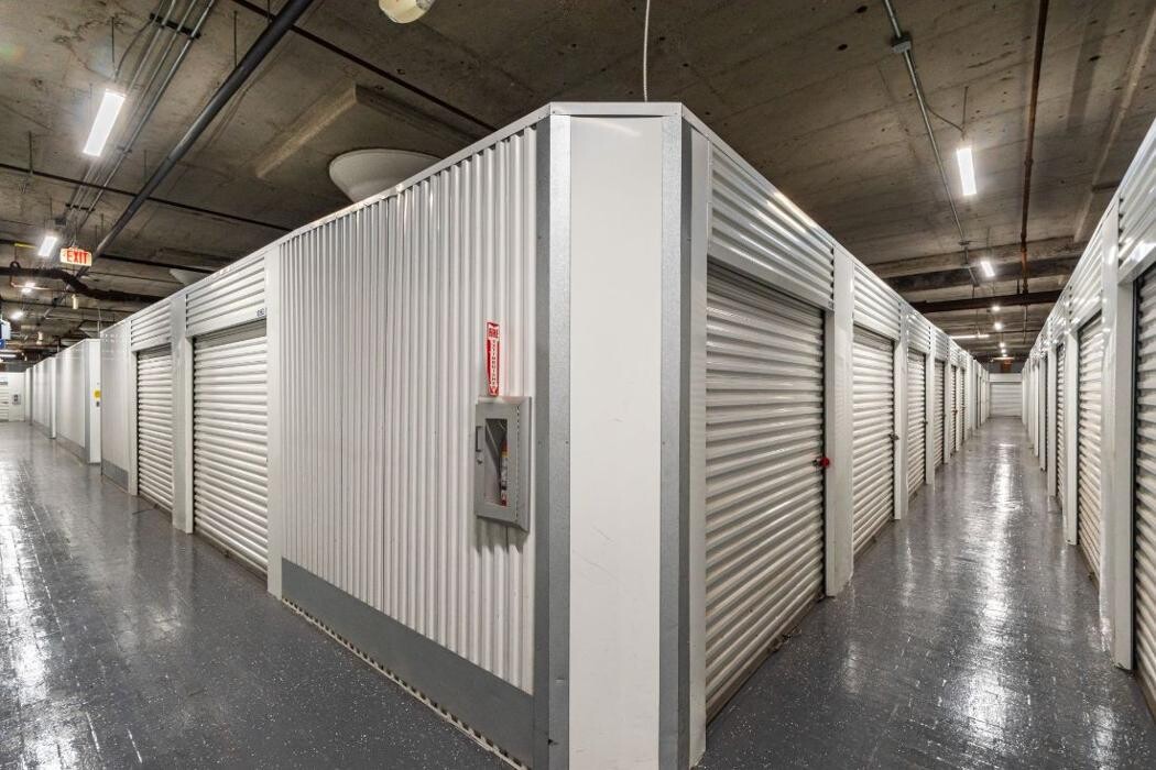 Images National Storage Centers - Oakman Detroit