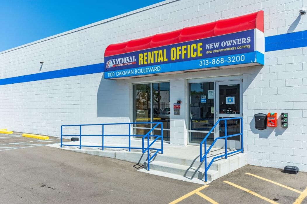 Images National Storage Centers - Oakman Detroit