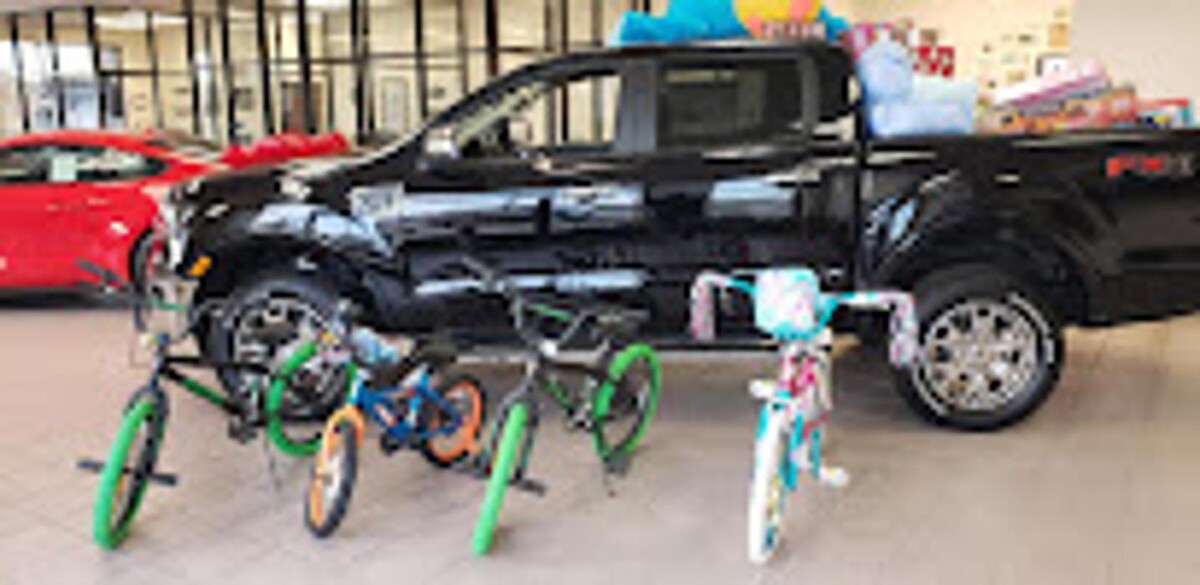 Images Hillsboro Ford, LLC