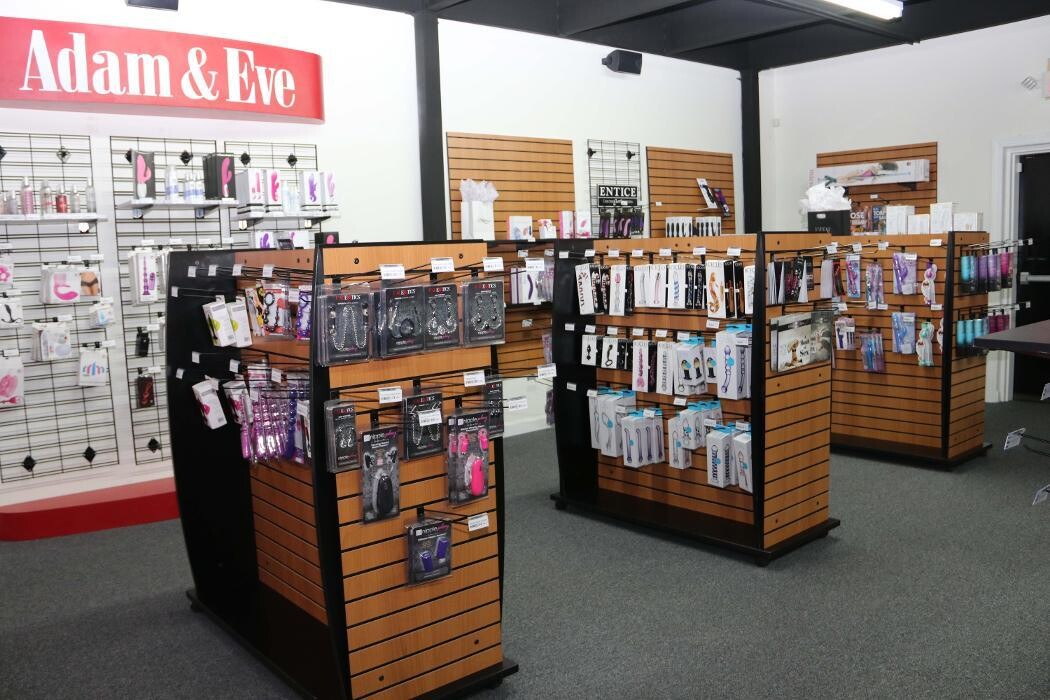 Images Adam & Eve Stores