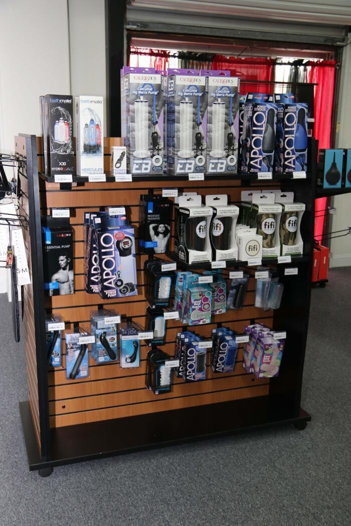Images Adam & Eve Stores