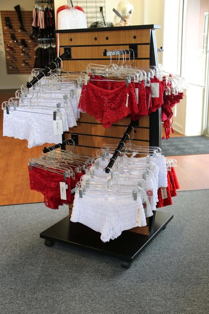 Images Adam & Eve Stores