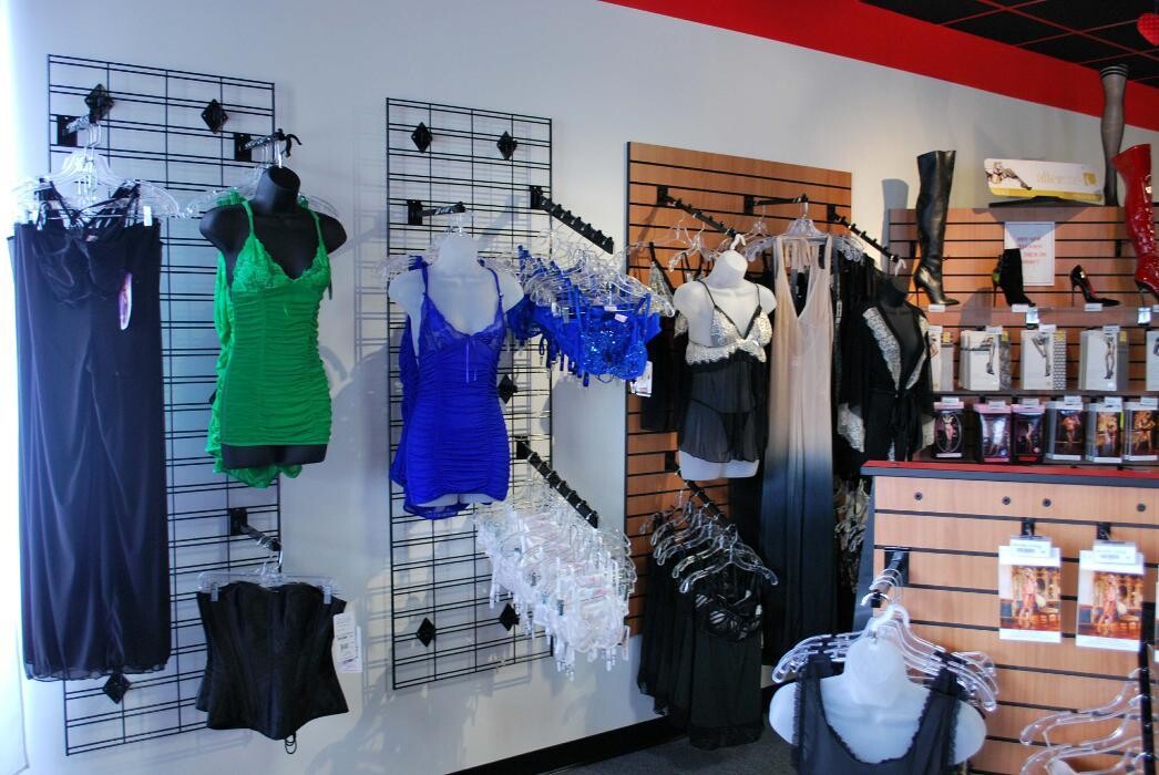 Images Adam & Eve Stores