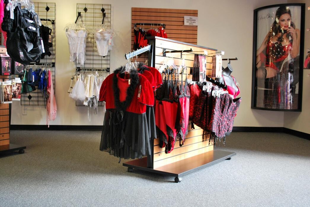 Images Adam & Eve Stores