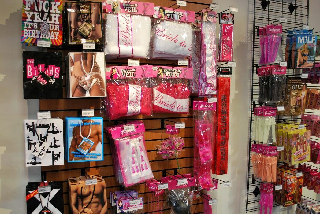 Images Adam & Eve Stores