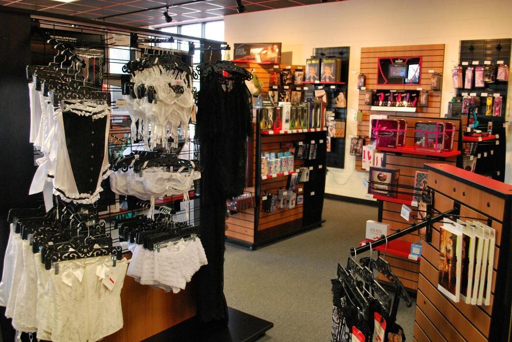 Images Adam & Eve Stores