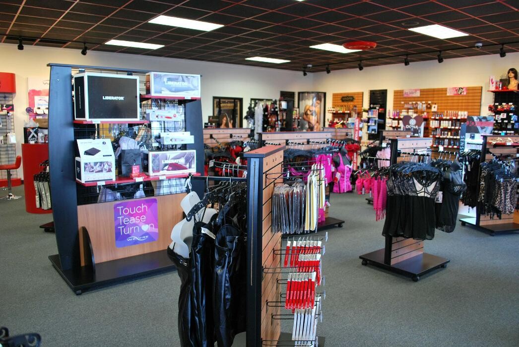 Images Adam & Eve Stores