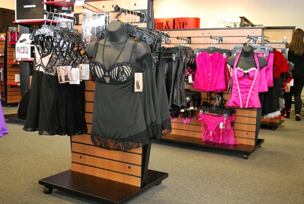 Images Adam & Eve Stores