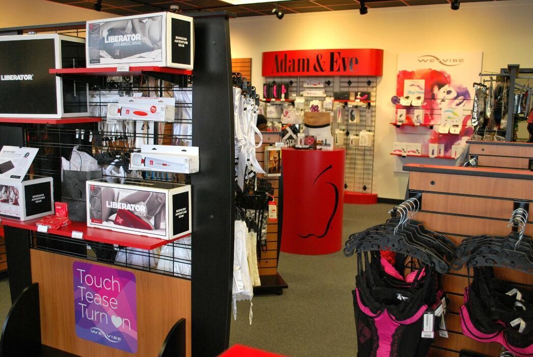 Images Adam & Eve Stores