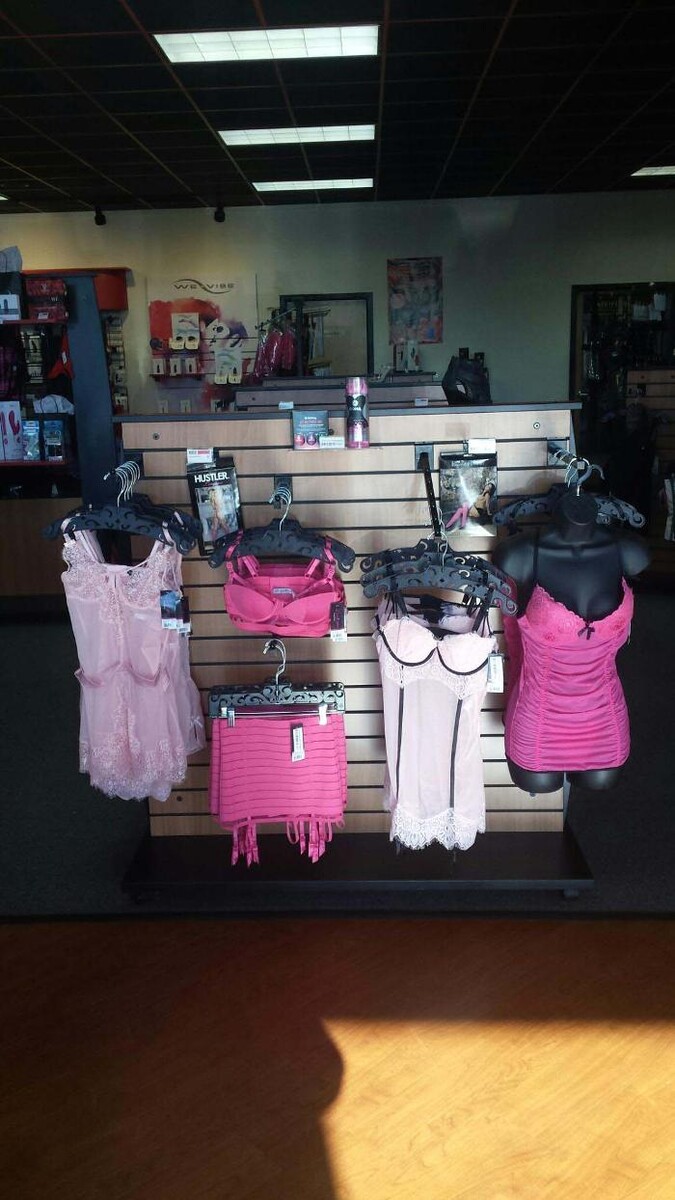 Images Adam & Eve Stores
