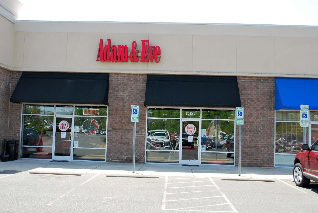 Images Adam & Eve Stores
