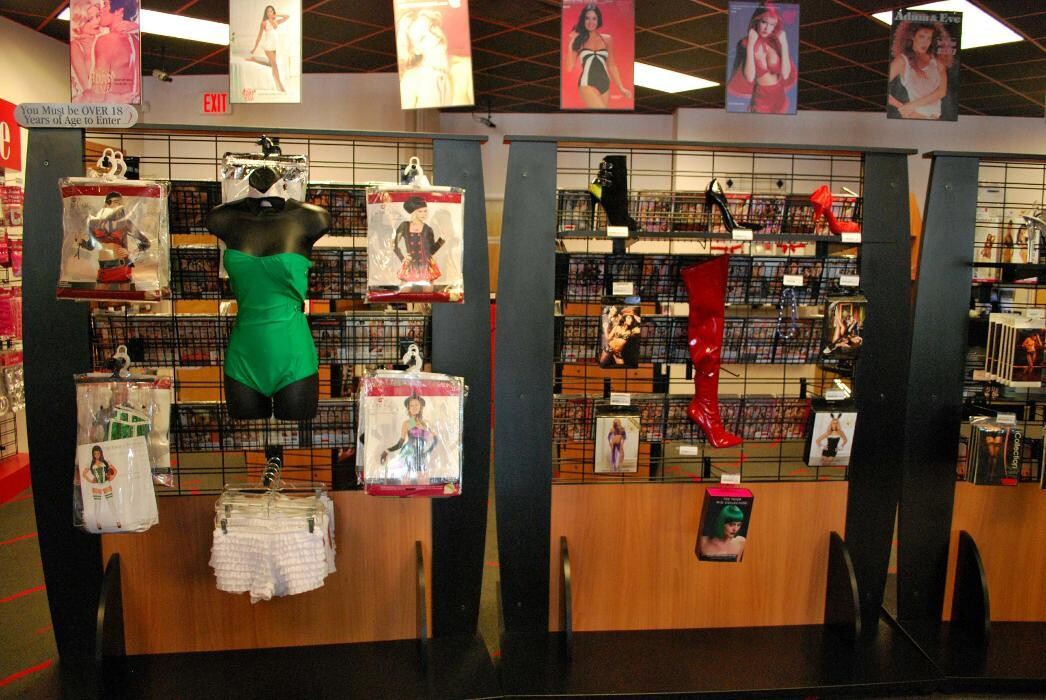 Images Adam & Eve Stores