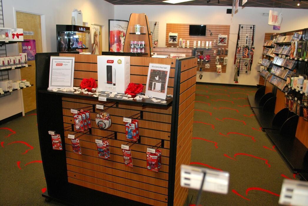 Images Adam & Eve Stores