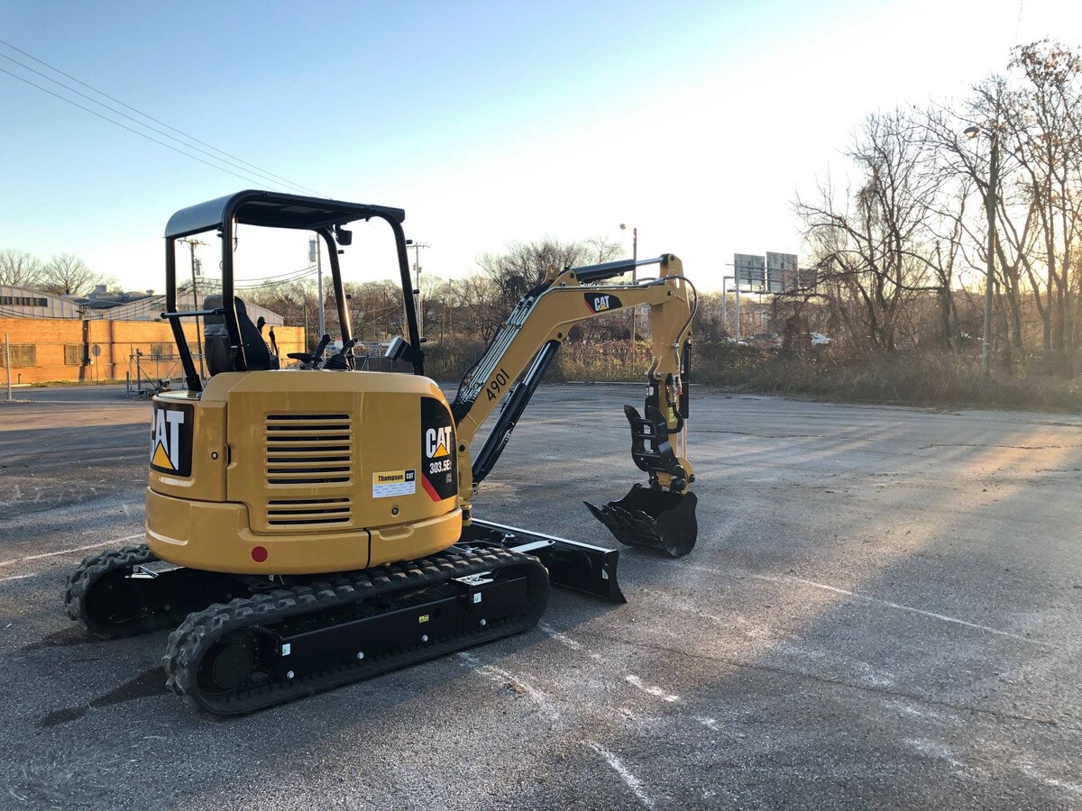Images Thompson Machinery - Clarksville Cat Rental Store