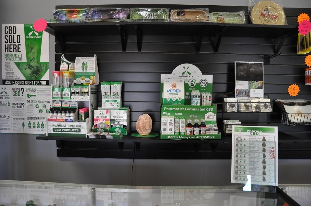 Images Twisted Glass Smoke Shop