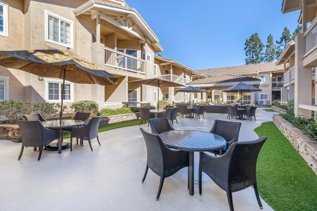 Images Meadowbrook at Agoura Hills