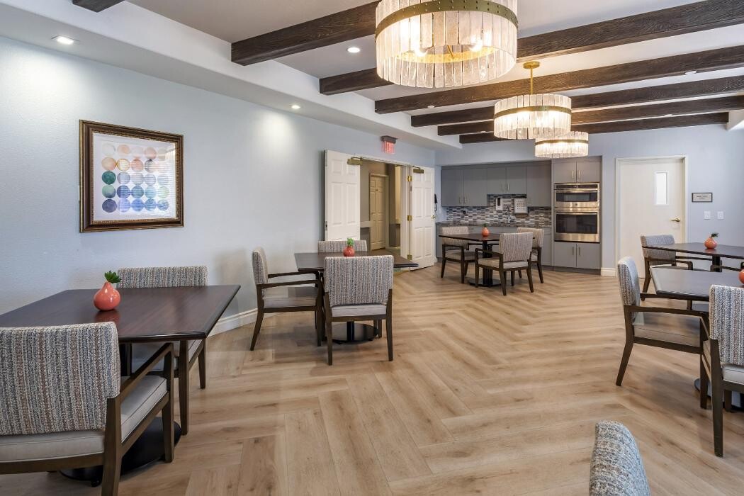 Images Meadowbrook at Agoura Hills