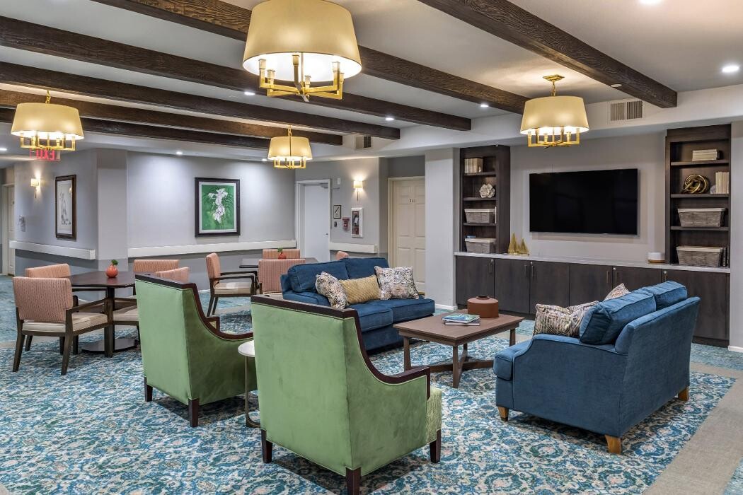 Images Meadowbrook at Agoura Hills