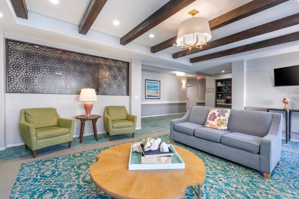 Images Meadowbrook at Agoura Hills