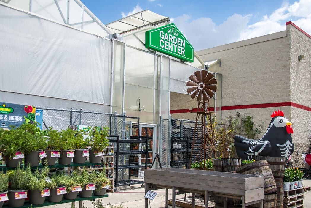 Images Tractor Supply Co.