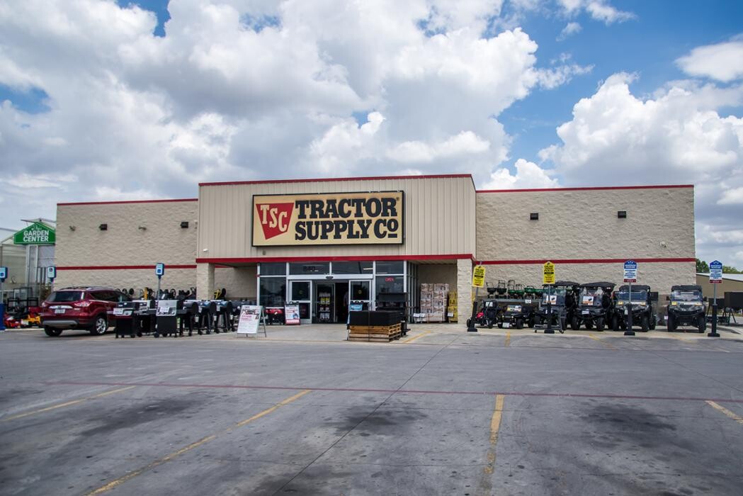 Images Tractor Supply Co.