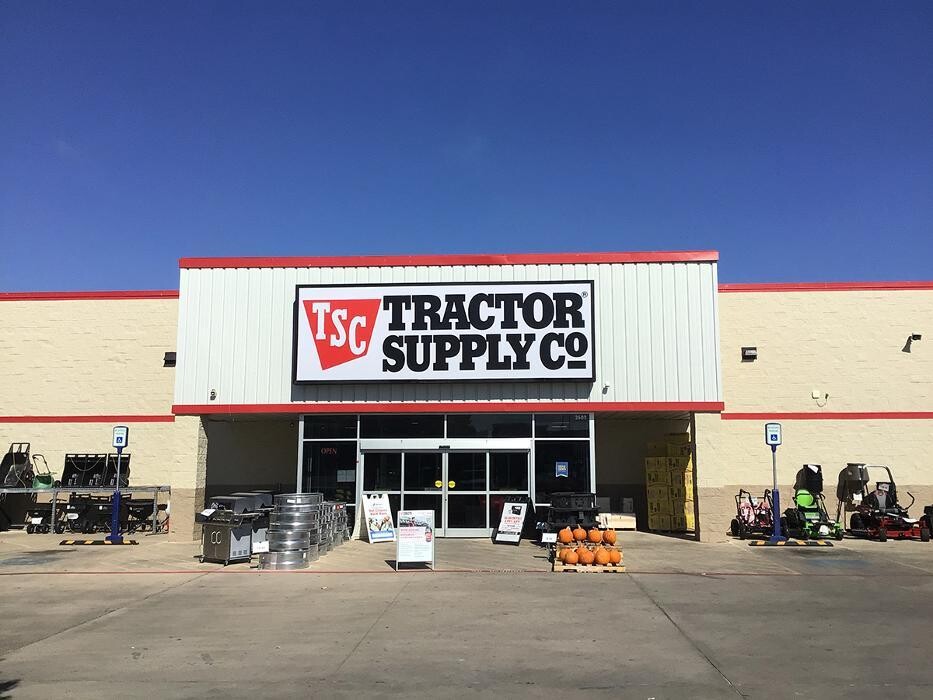 Images Tractor Supply Co.