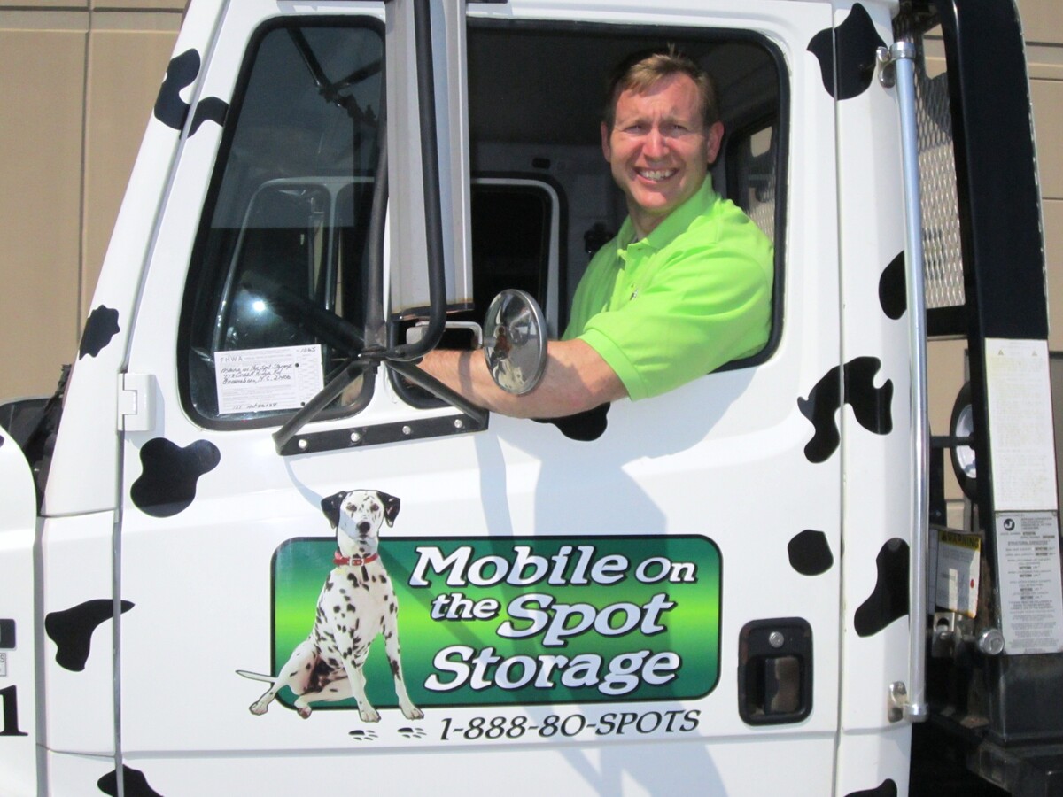 Mobile on the Spot Storage Logo