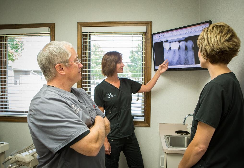 Images Lockhart Dentistry: Bruce Lockhart, DDS