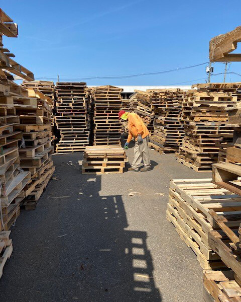 Images Kamps Pallets Inc. Niles