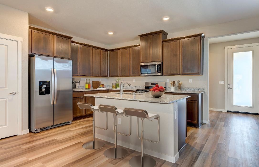 Images LGI Homes - Summit at Liberty