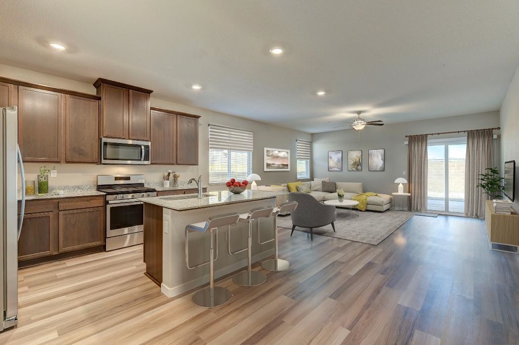 Images LGI Homes - Summit at Liberty