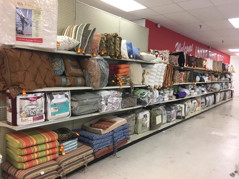 Images UNIQUE OUTLET THRIFT