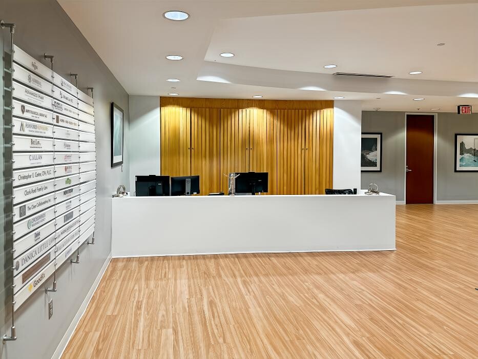 Images Regus - Charlotte - SouthPark