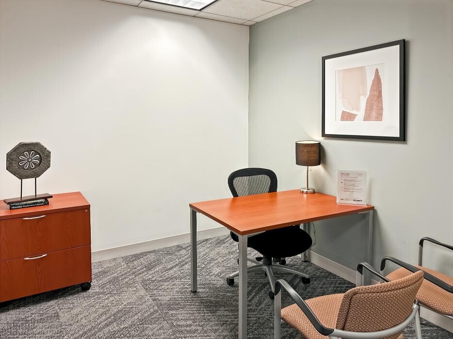 Images Regus - Charlotte - SouthPark