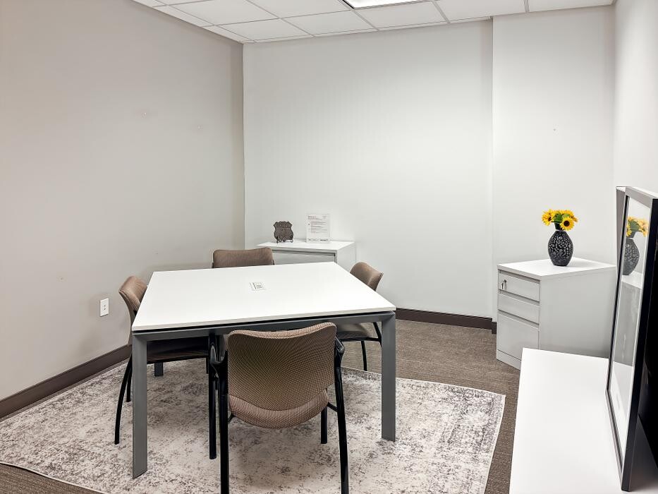 Images Regus - Bentonville - Bentonville Plaza