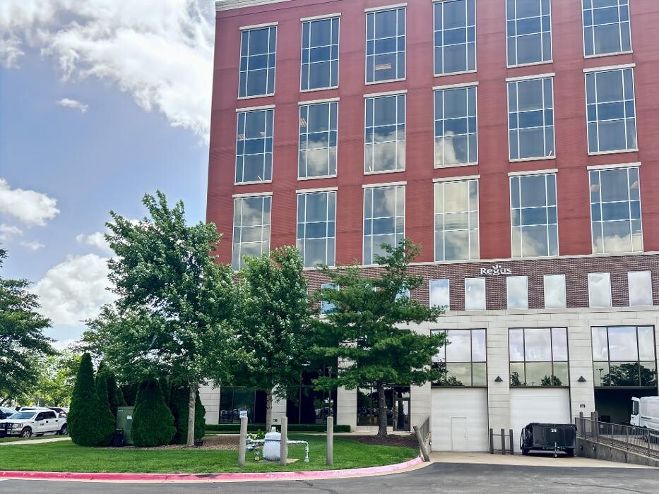 Images Regus - Bentonville - Bentonville Plaza