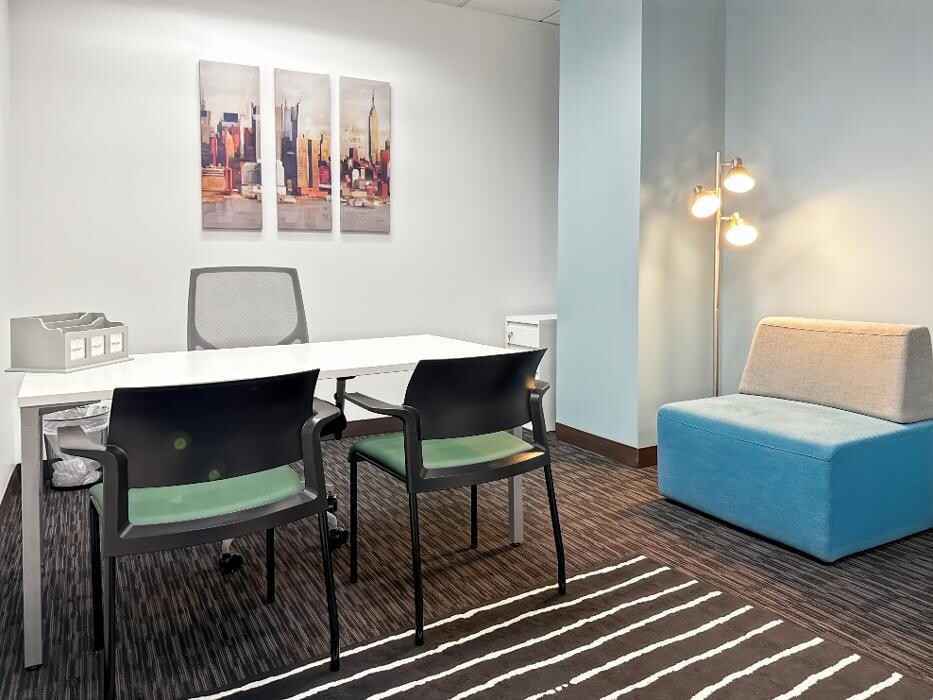 Images Regus - 12100 Wilshire Blvd