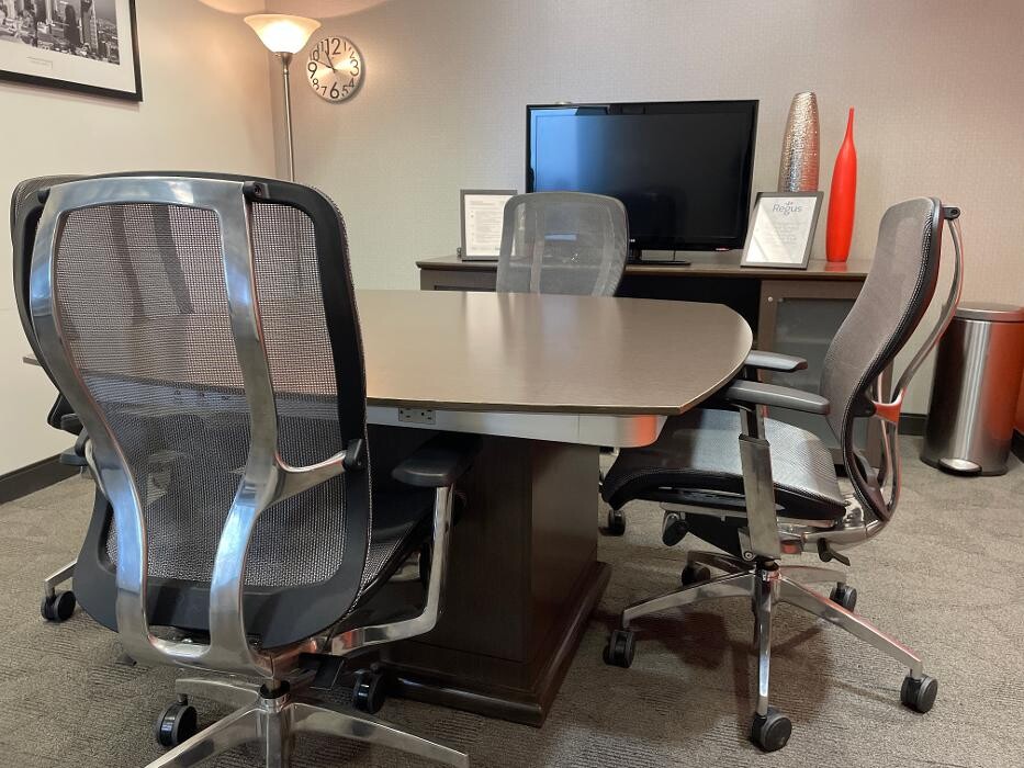 Images Regus - Dallas - Downtown Republic Center