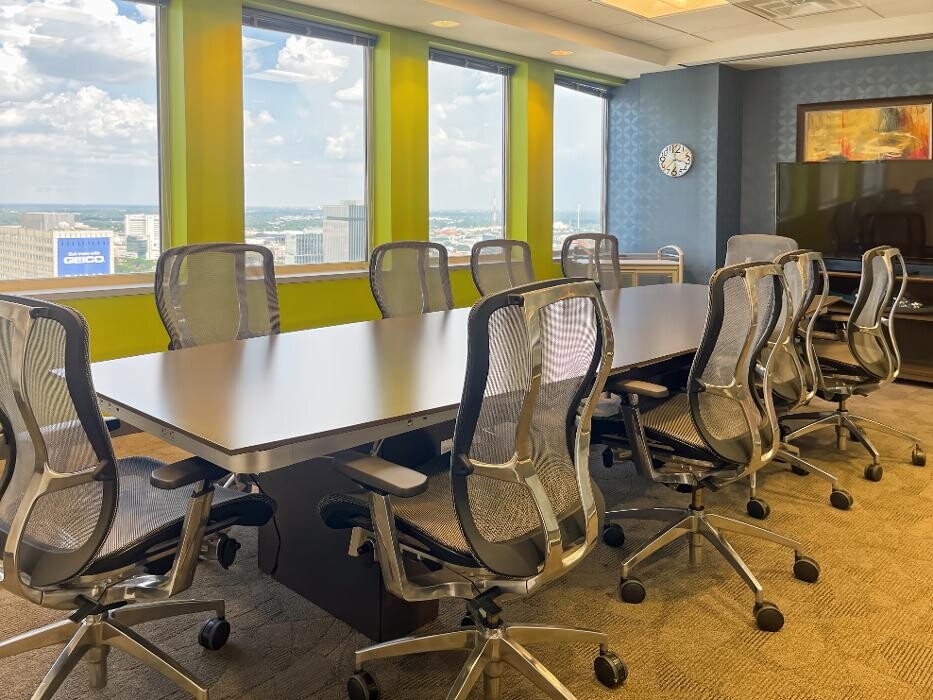 Images Regus - Dallas - Downtown Republic Center