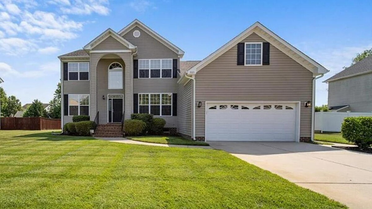 Images CertaPro Painters of Virginia Beach, VA