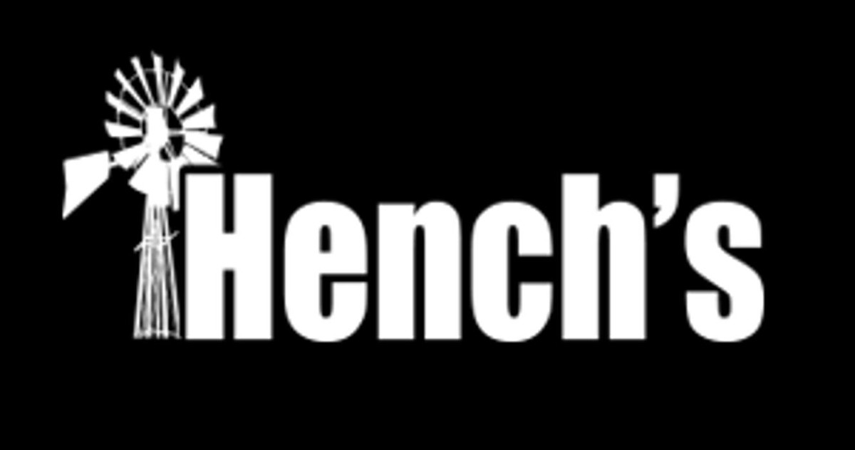 Hench's Country Liv'n Homes Ltd Logo